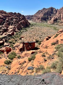 Overlook on spur from Hidden Pinyon Trail.